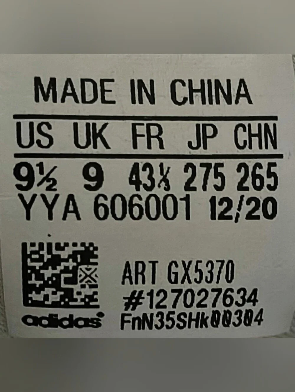 ADIDAS (NWOT) 2021